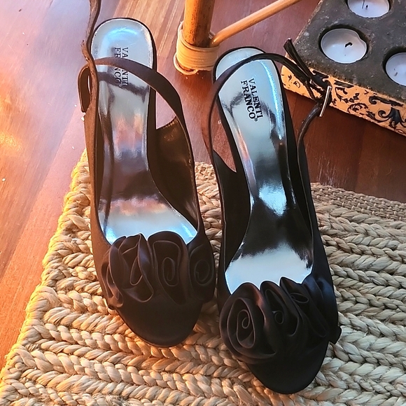 Satin Evening Gown Shoes size 8 Black - Picture 2 of 4